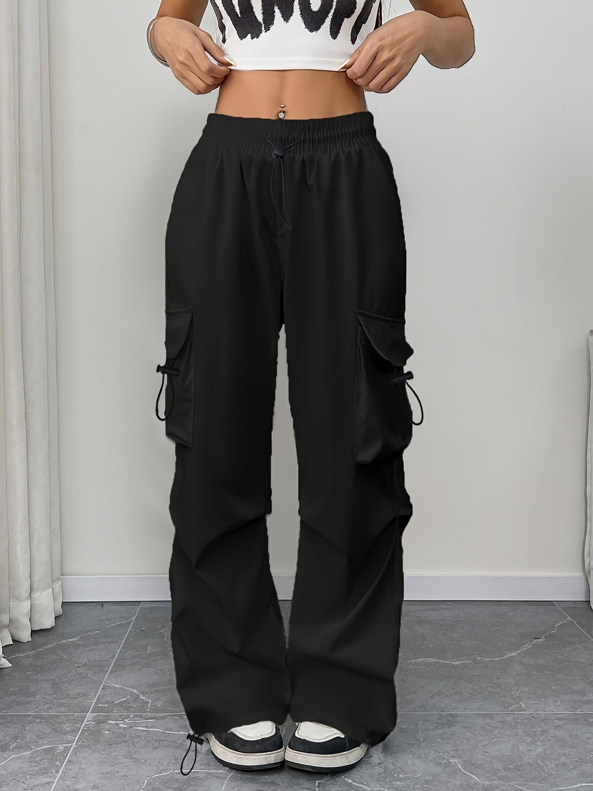 Women's Relaxed Drawstring Wide-Leg Cargo Trousers